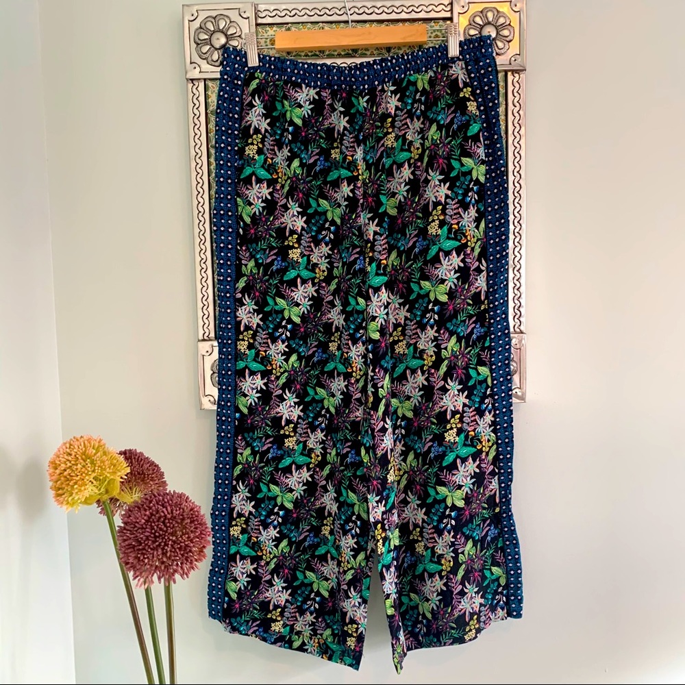 ETT:TWA Anthropologie Floral Print Palazzo Pants